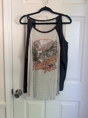 h.i.p. Gray & Black Cold-Shoulder National Park Graphic Top